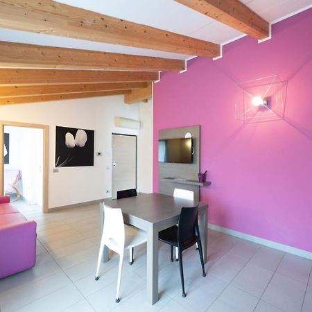 Residence Desiree Riva del Garda Bagian luar foto