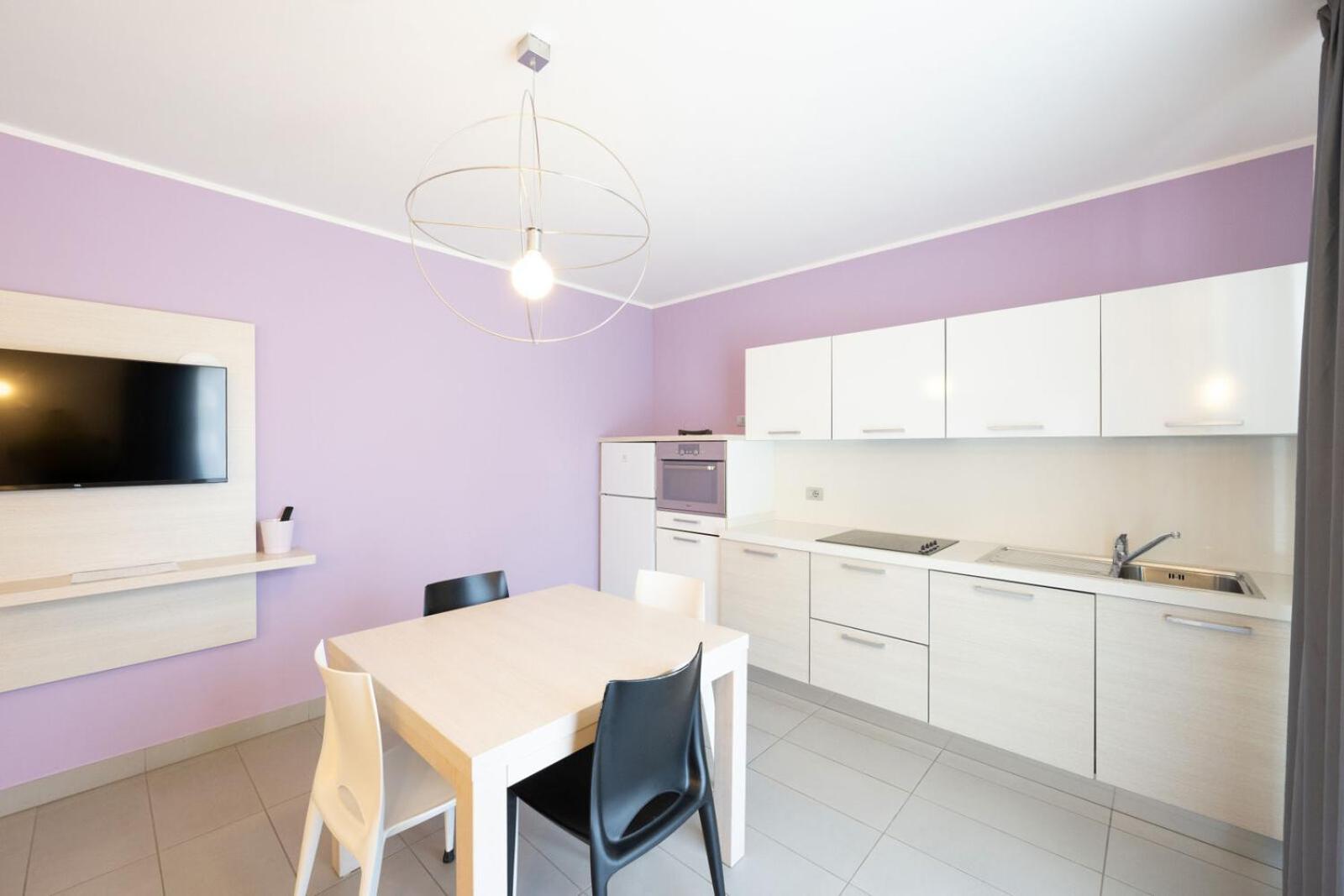 Residence Desiree Riva del Garda Bagian luar foto