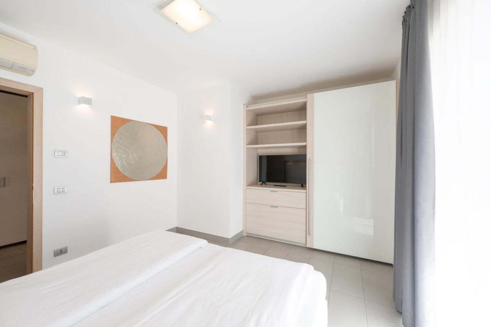 Residence Desiree Riva del Garda Bagian luar foto