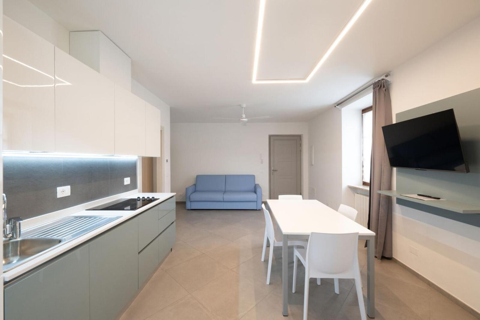 Residence Desiree Riva del Garda Bagian luar foto