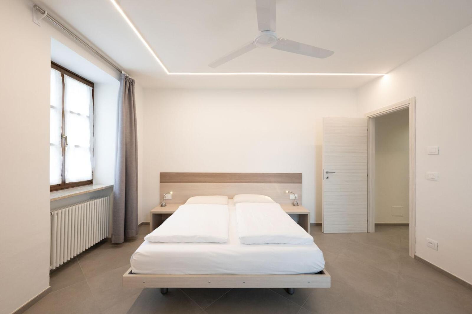 Residence Desiree Riva del Garda Bagian luar foto