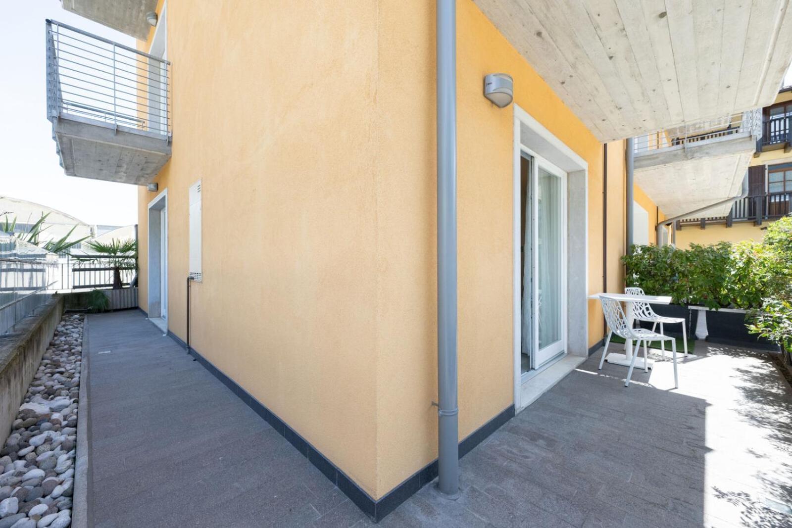 Residence Desiree Riva del Garda Bagian luar foto