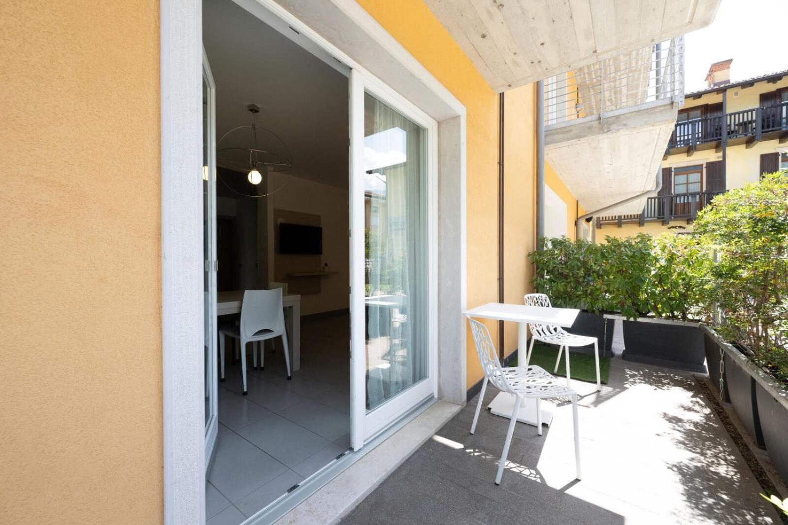 Residence Desiree Riva del Garda Bagian luar foto