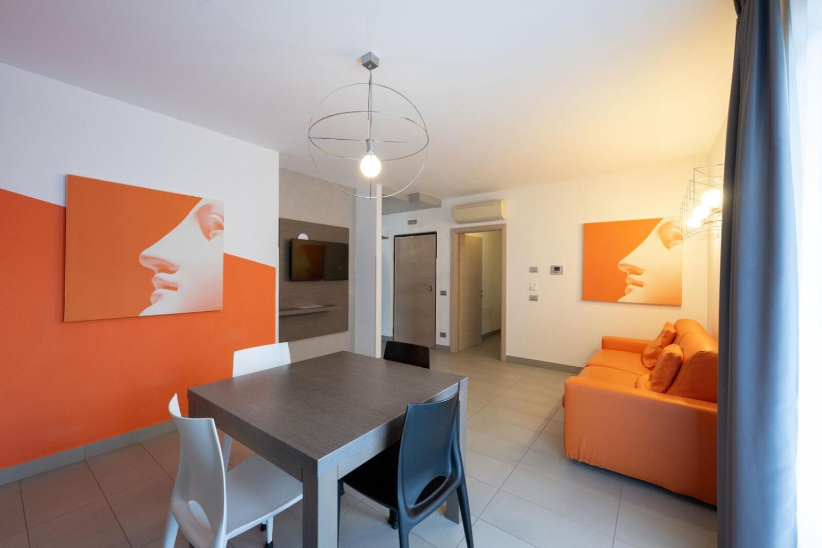Residence Desiree Riva del Garda Bagian luar foto