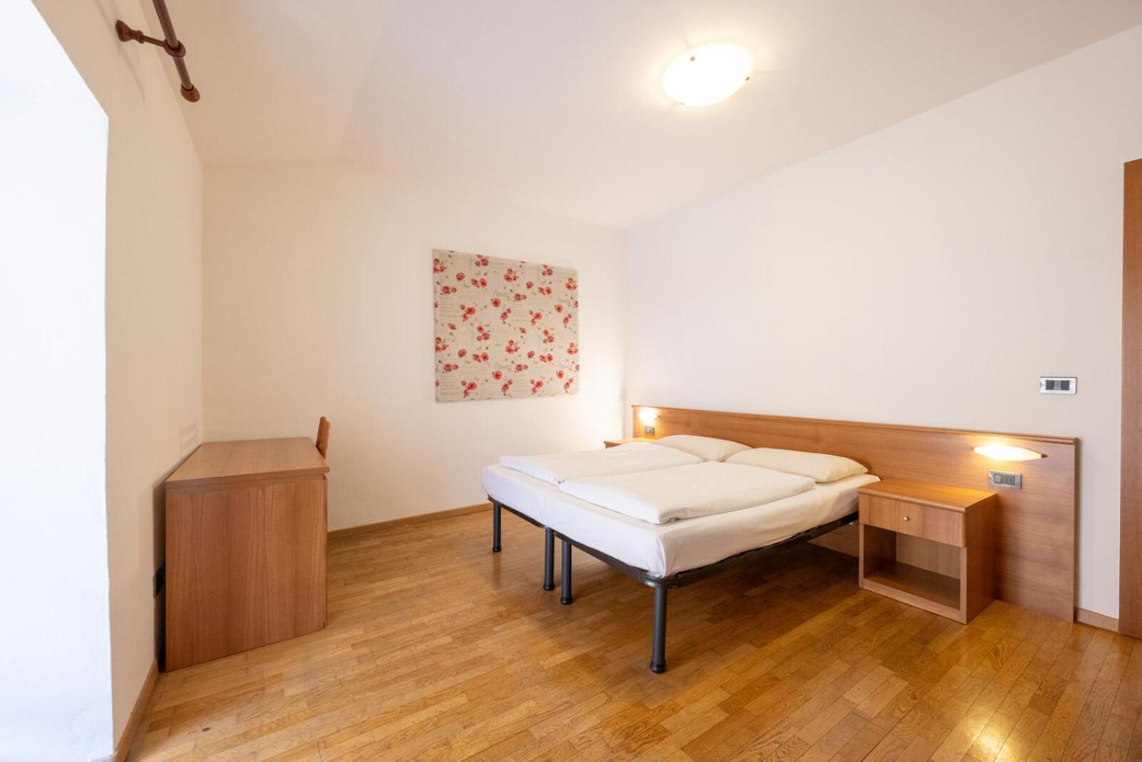 Residence Desiree Riva del Garda Bagian luar foto