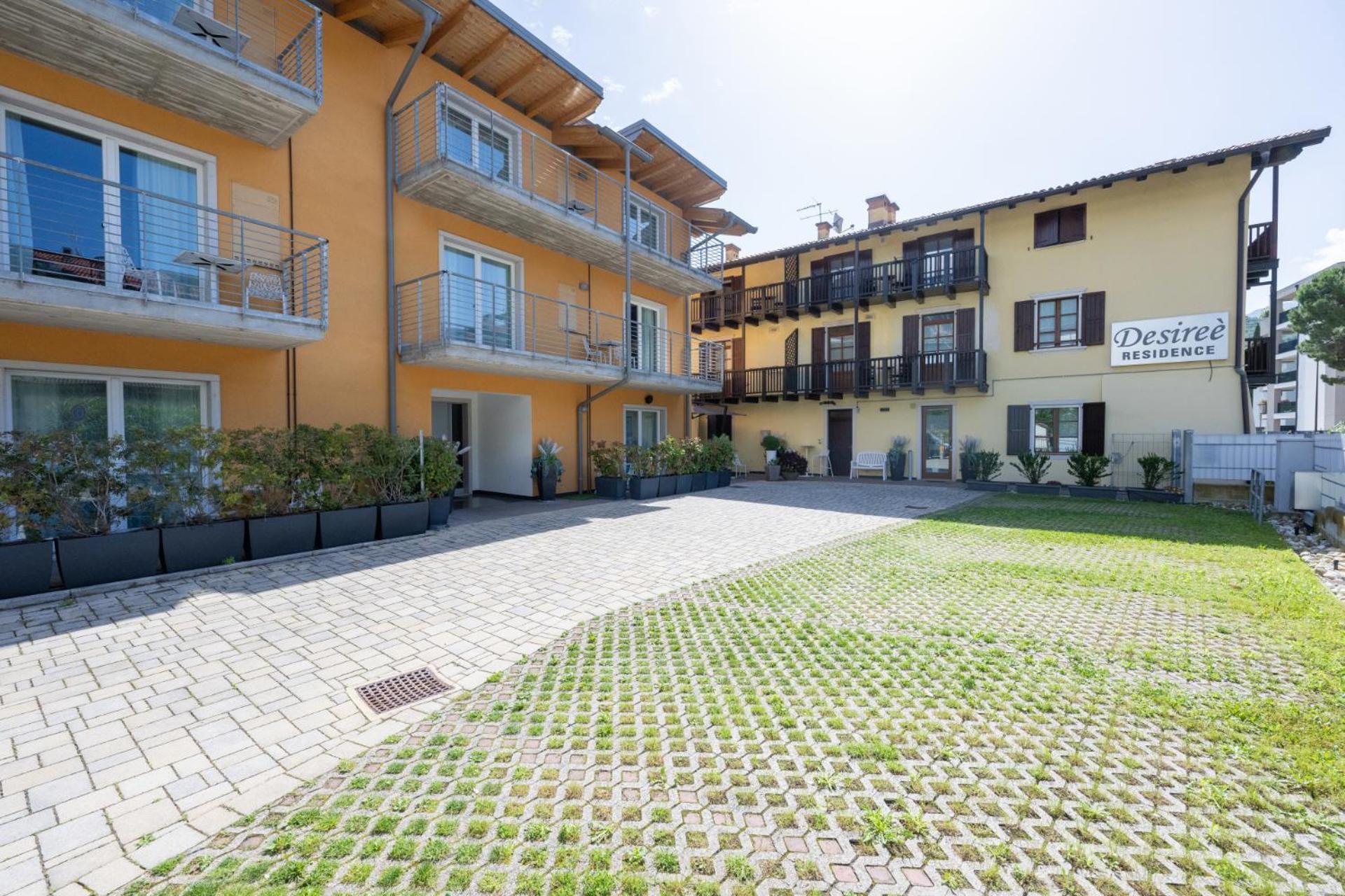 Residence Desiree Riva del Garda Bagian luar foto